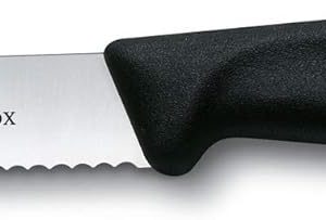 Victorinox 6.7833 SwissClassic 11cm Domates & Sosis Bıçağı, Sİyah